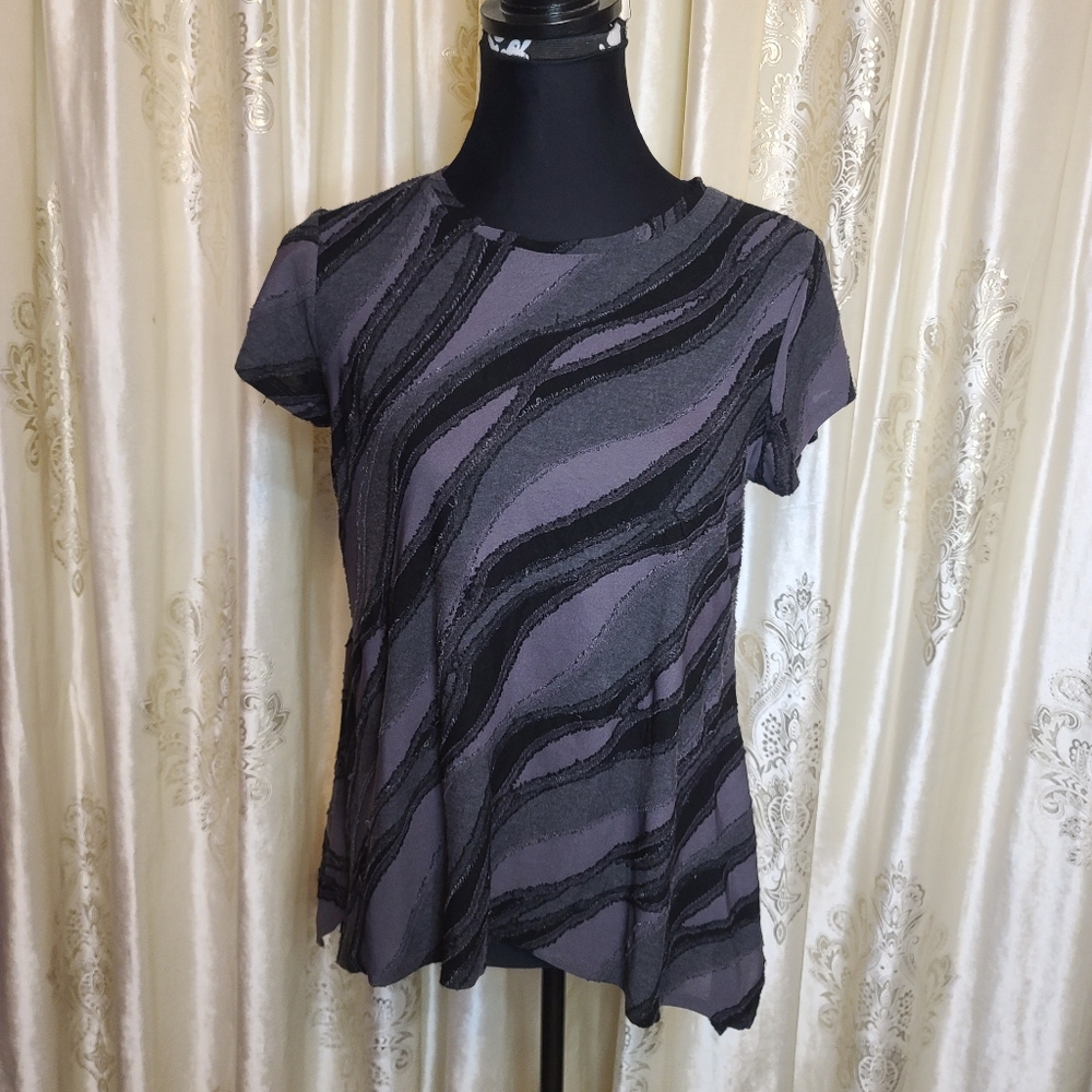Simply Vera  Vera wang shirt